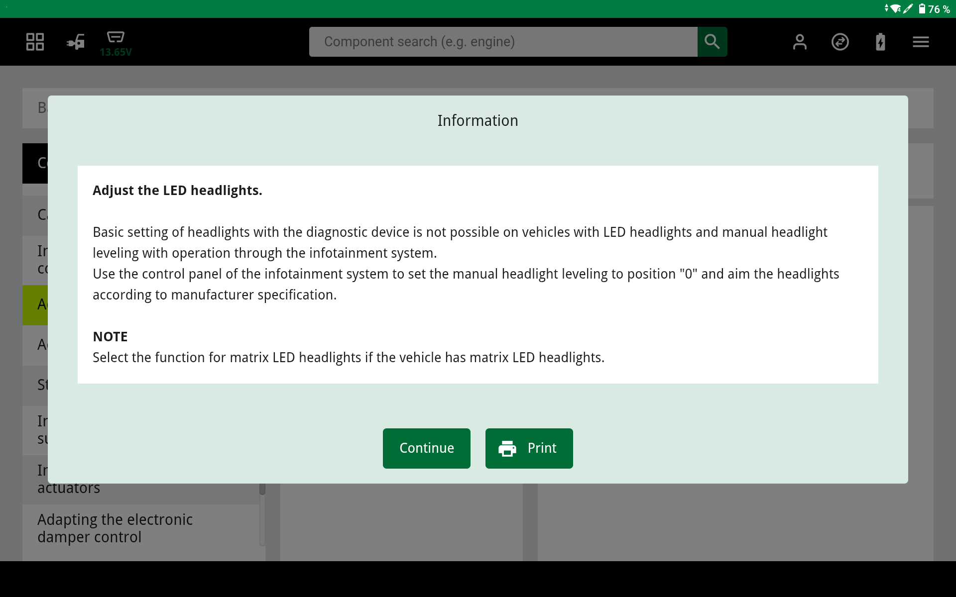 Indication sur l'appareil de diagnostic concernant la procédure de réglage des projecteurs 