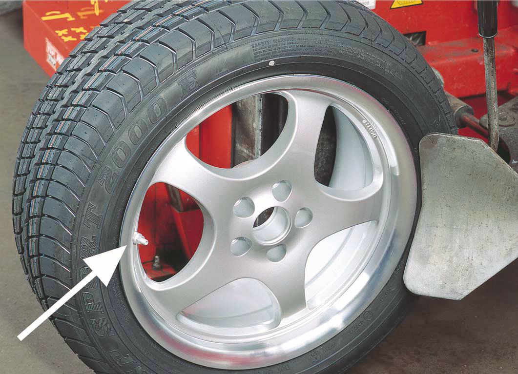 What to look out for when fitting wheels / tires?