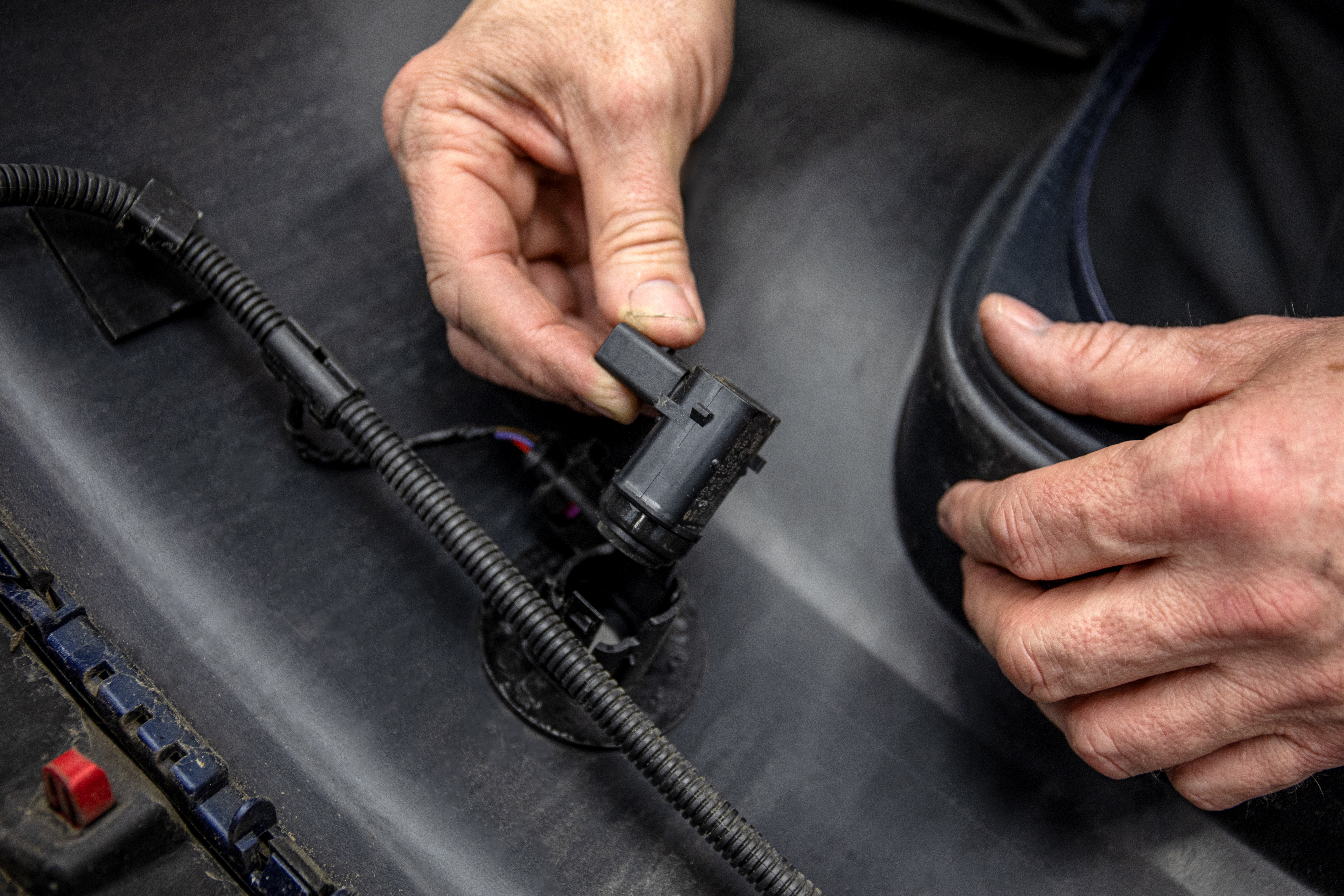 Ultrasonic sensor in the rear bumper