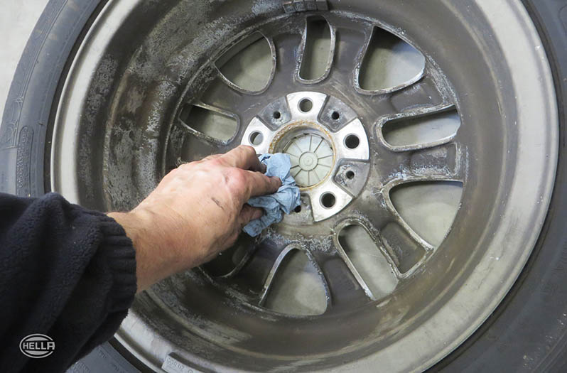 Mount wheels