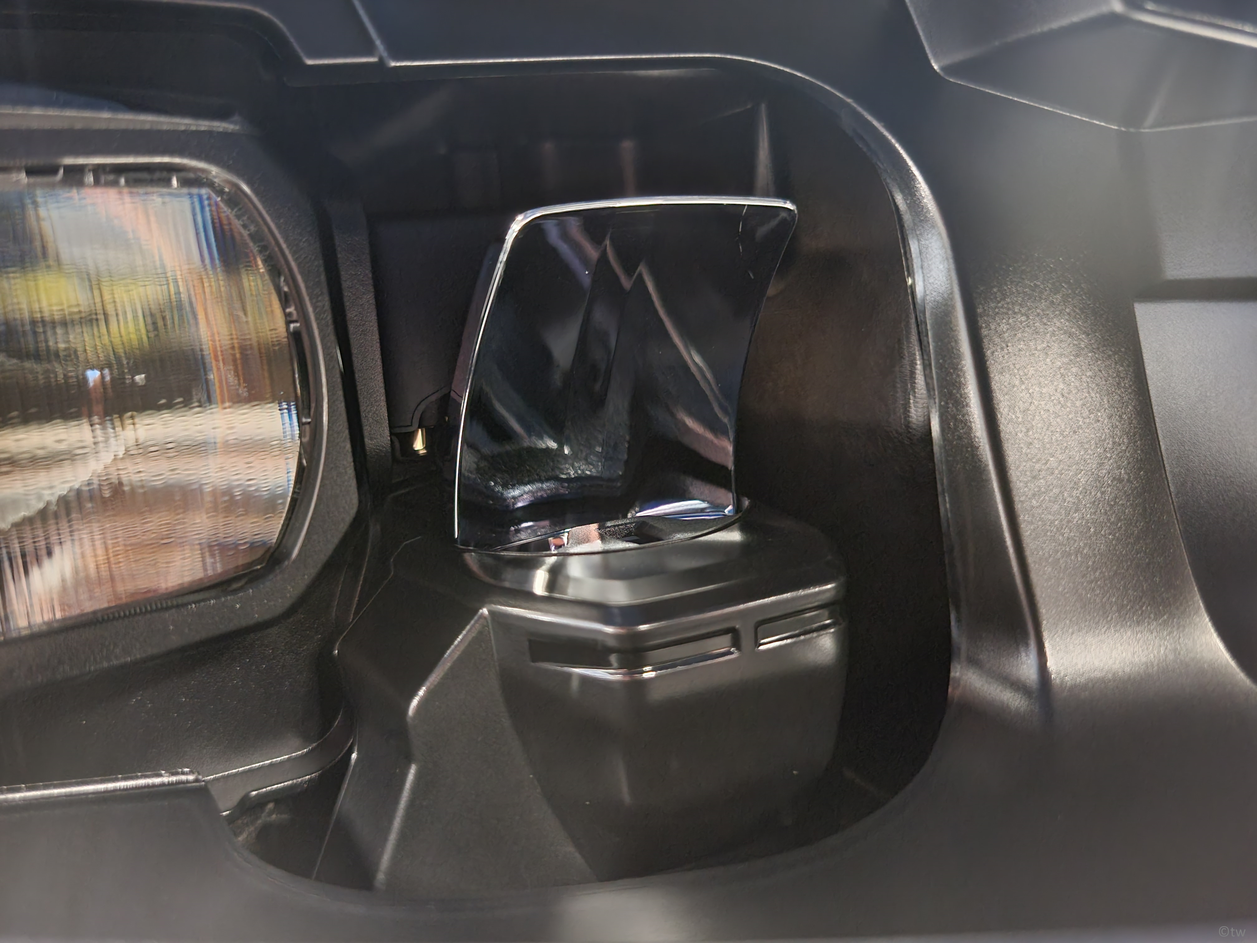  Le module laser se trouve à côté du module Matrix LED.