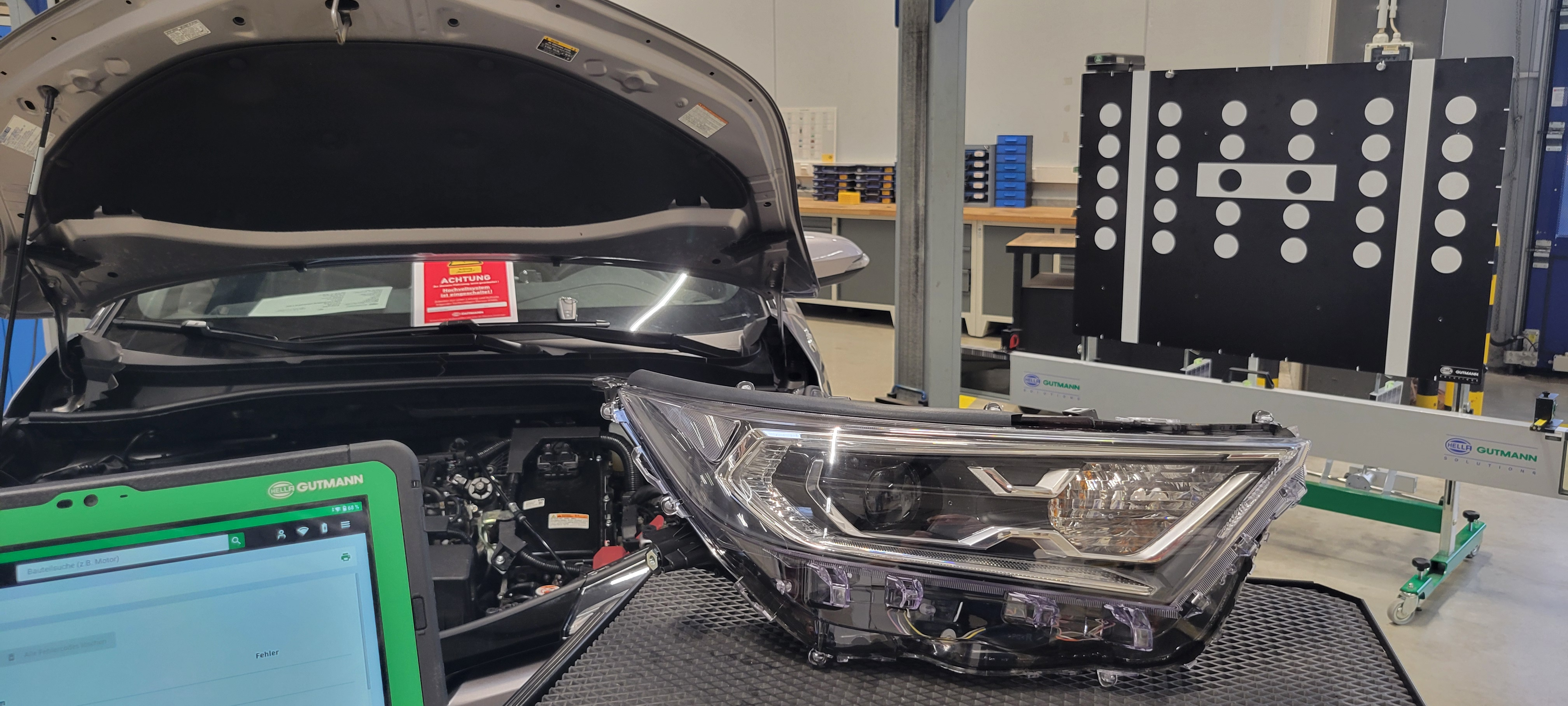LED-Hauptscheinwerfer in asiatischen Fahrzeugen